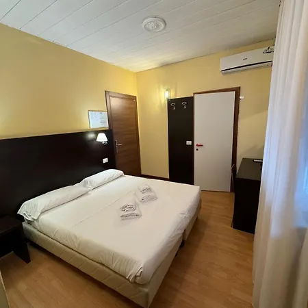 Hotel Guidi 2*